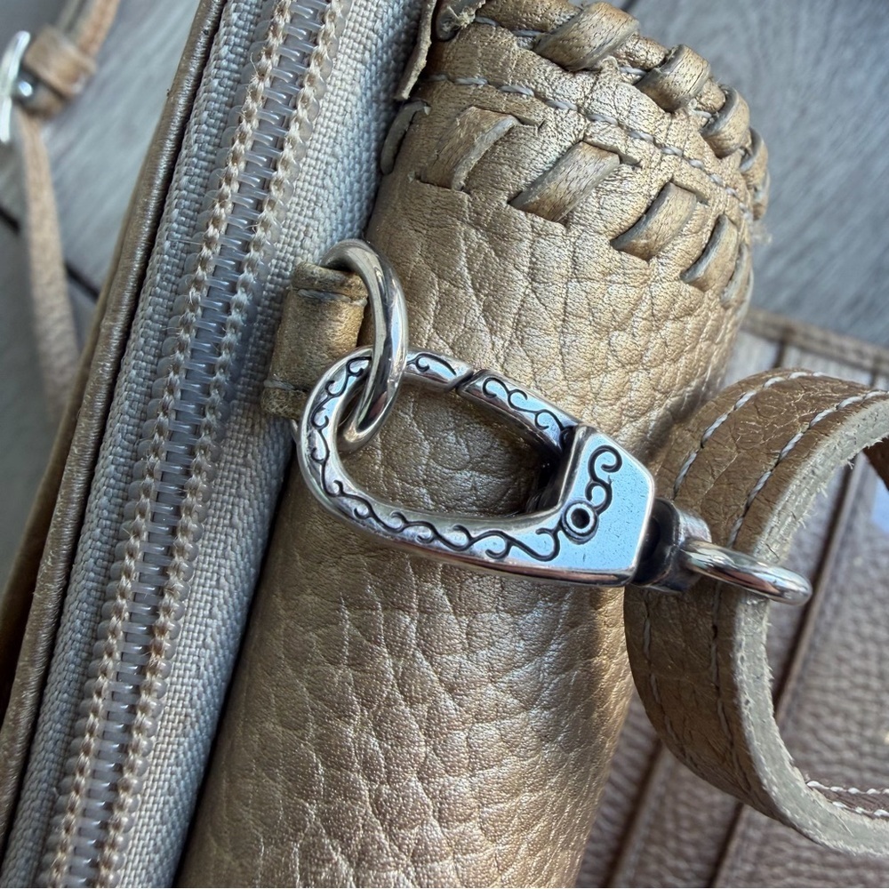 Brighton Gold Pebble Leather Bifold Organizer Crossbody - Picture 9 of 11